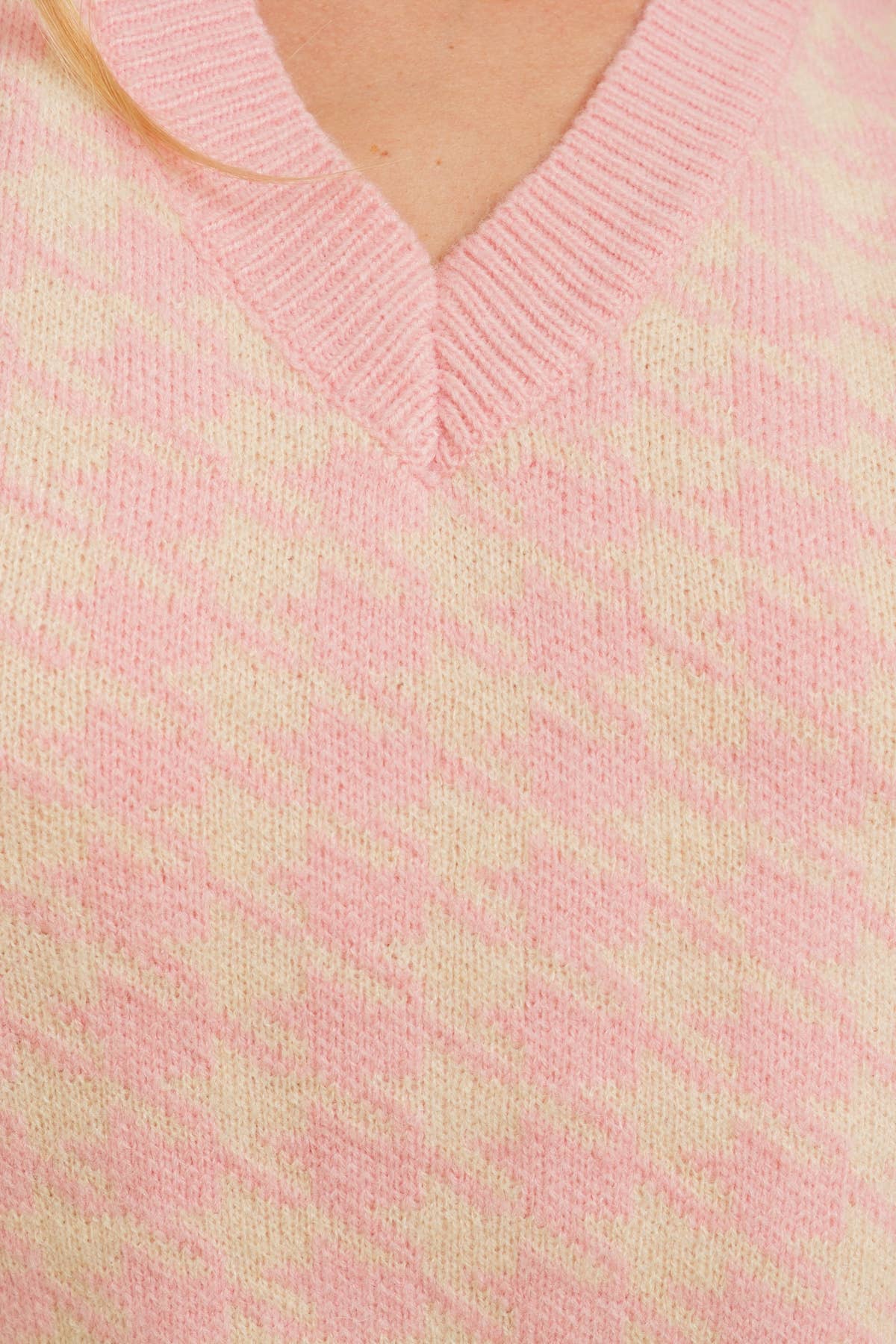 CSW11456A - HOUNDSTOOTH SWEATER VEST: Pink / L