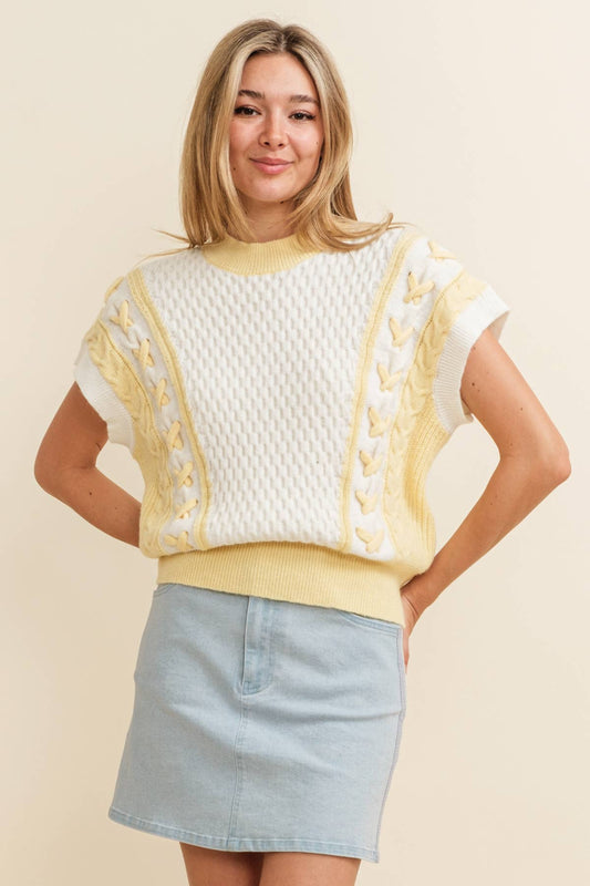 CSW13652 - CABLE KNIT SWEATER VEST: Ivory / L